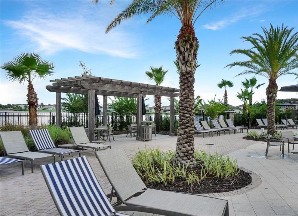 For Sale: $310,000 (3 beds, 2 baths, 1528 Square Feet)