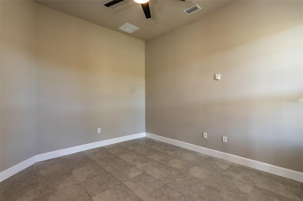 For Sale: $380,000 (2 beds, 2 baths, 1529 Square Feet)