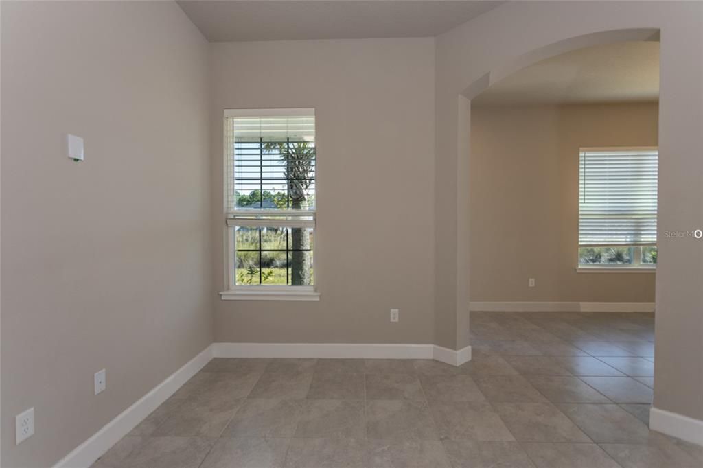 For Sale: $380,000 (2 beds, 2 baths, 1529 Square Feet)