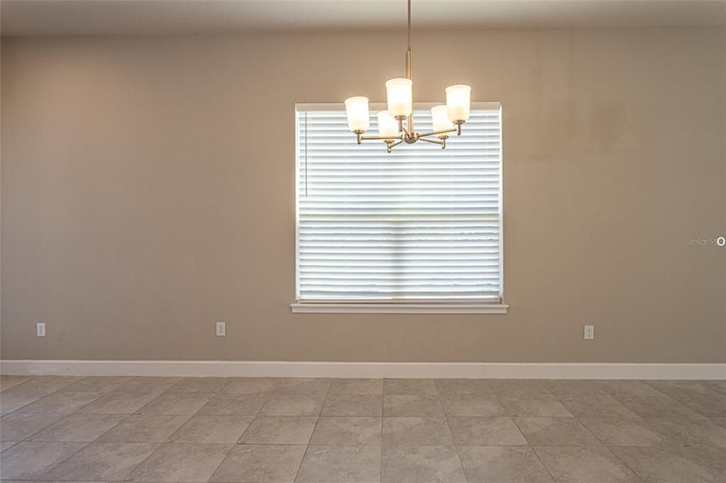 For Sale: $380,000 (2 beds, 2 baths, 1529 Square Feet)