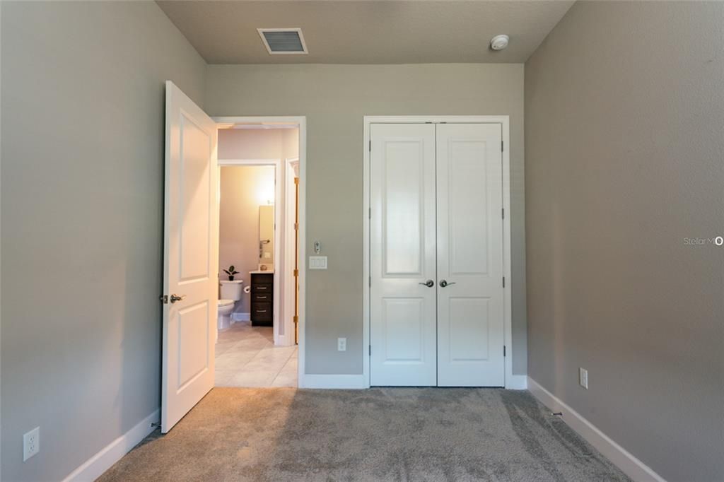 For Sale: $380,000 (2 beds, 2 baths, 1529 Square Feet)