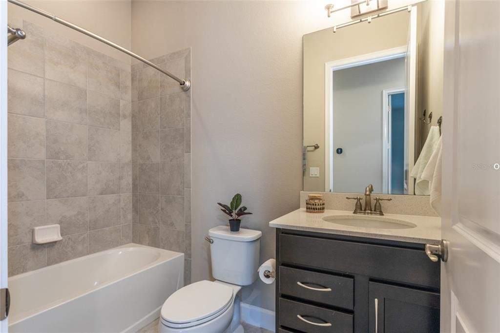 For Sale: $380,000 (2 beds, 2 baths, 1529 Square Feet)