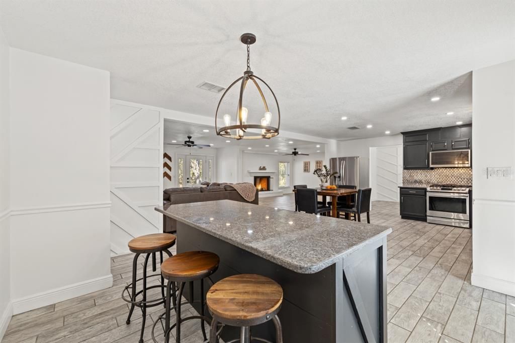 待售: $674,900 (3 贝兹, 2 浴室, 2202 平方英尺)