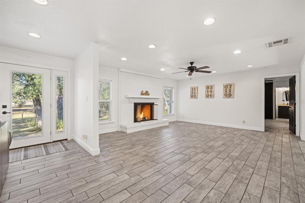 待售: $674,900 (3 贝兹, 2 浴室, 2202 平方英尺)