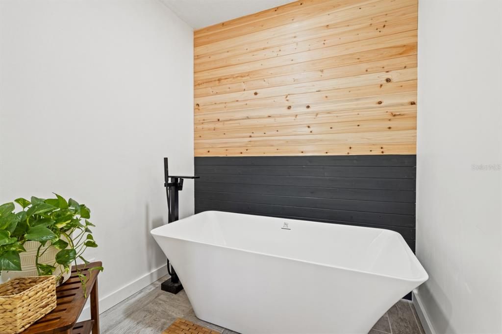 待售: $674,900 (3 贝兹, 2 浴室, 2202 平方英尺)