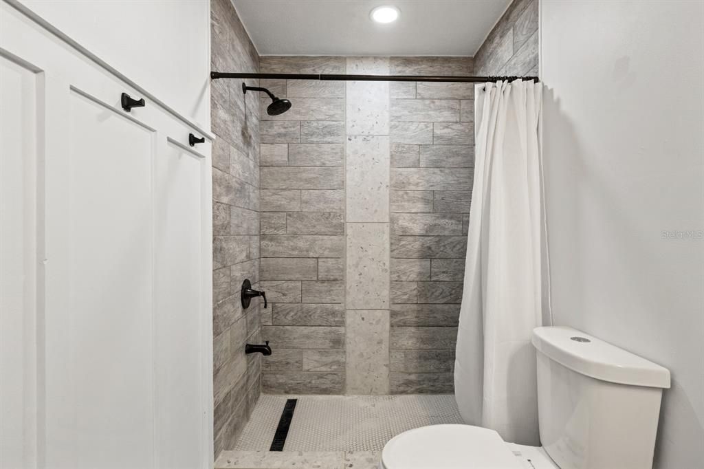 待售: $674,900 (3 贝兹, 2 浴室, 2202 平方英尺)