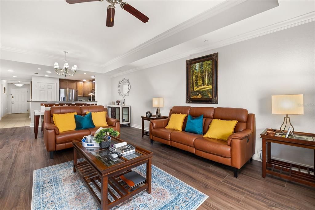 For Sale: $299,000 (3 beds, 3 baths, 1630 Square Feet)