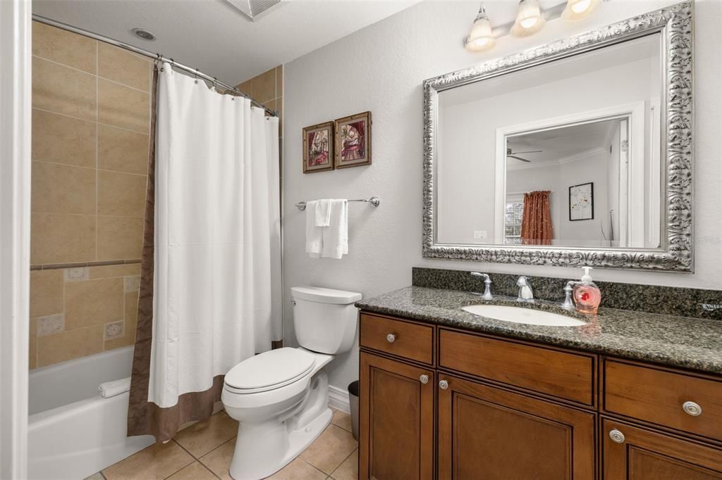 For Sale: $299,000 (3 beds, 3 baths, 1630 Square Feet)