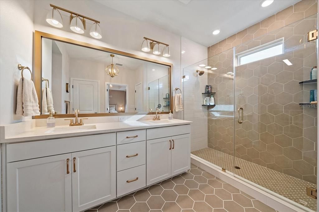 待售: $789,000 (4 贝兹, 3 浴室, 2453 平方英尺)