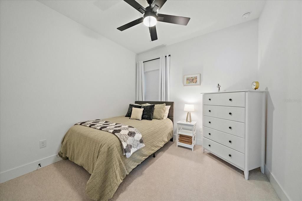 待售: $789,000 (4 贝兹, 3 浴室, 2453 平方英尺)