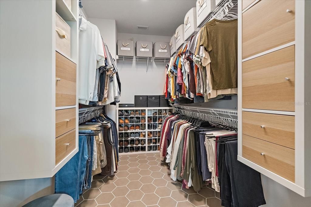 待售: $789,000 (4 贝兹, 3 浴室, 2453 平方英尺)