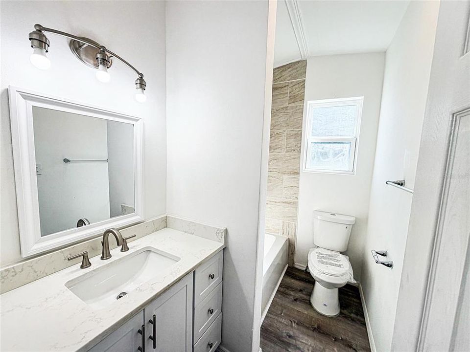 En Venta: $250,000 (3 camas, 2 baños, 1080 Pies cuadrados)