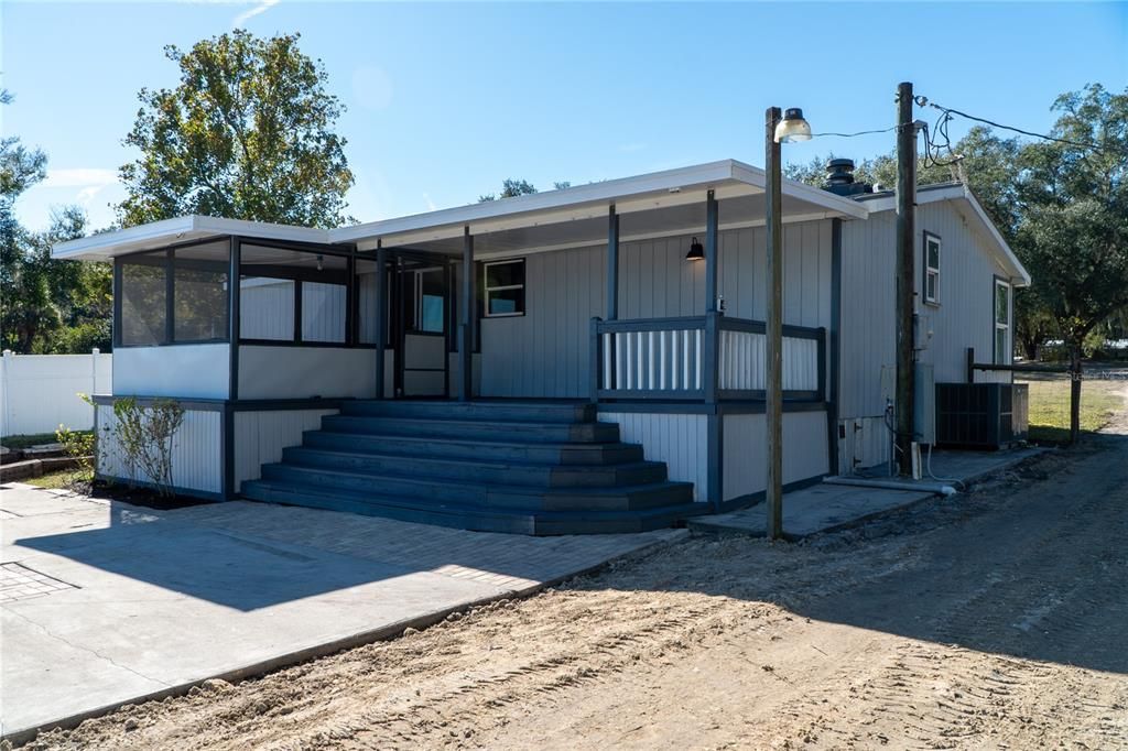 En Venta: $250,000 (3 camas, 2 baños, 1080 Pies cuadrados)