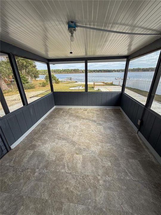 En Venta: $250,000 (3 camas, 2 baños, 1080 Pies cuadrados)