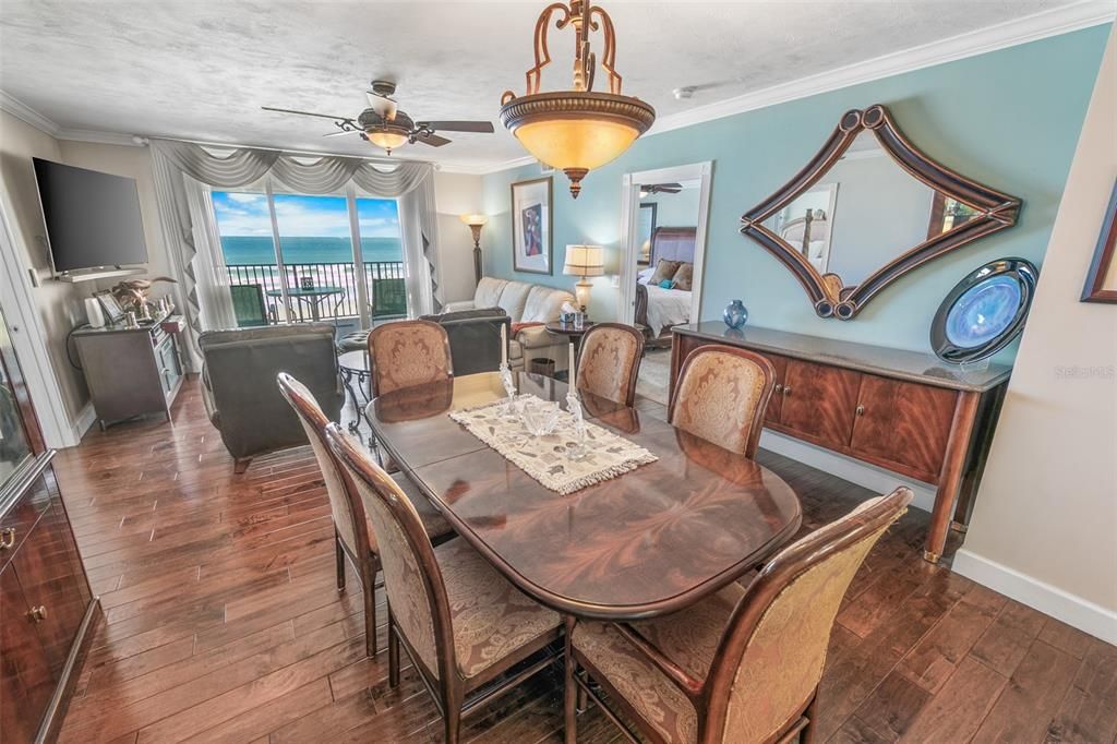 For Sale: $1,119,900 (3 beds, 3 baths, 2337 Square Feet)