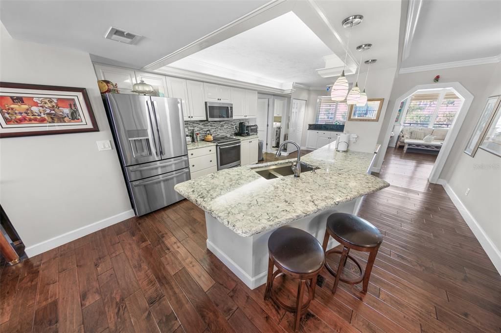 For Sale: $1,119,900 (3 beds, 3 baths, 2337 Square Feet)