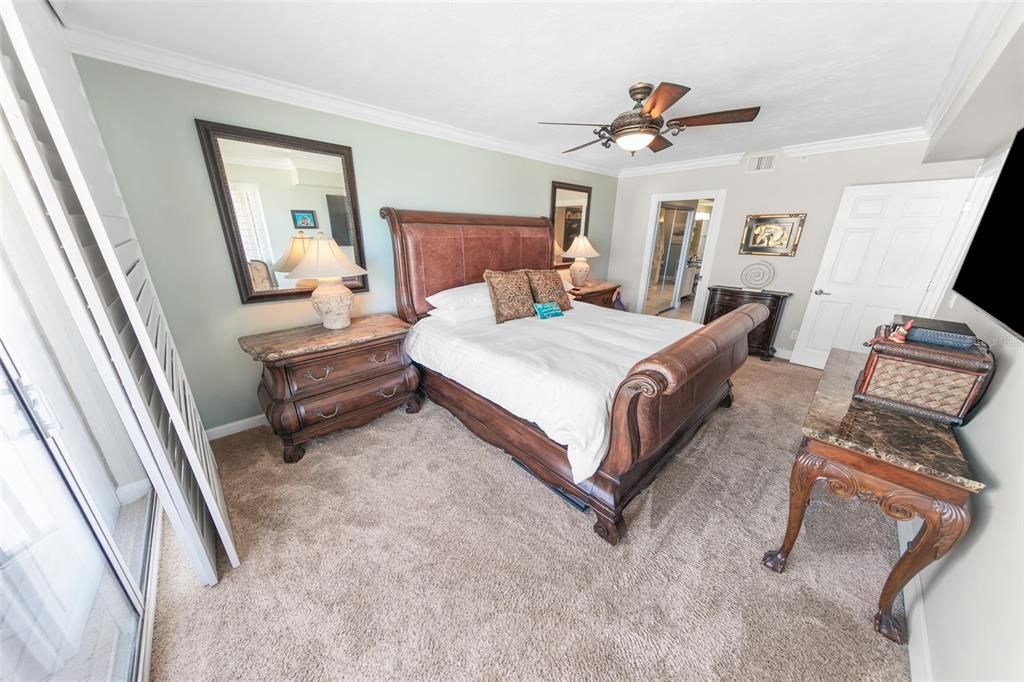 For Sale: $1,119,900 (3 beds, 3 baths, 2337 Square Feet)