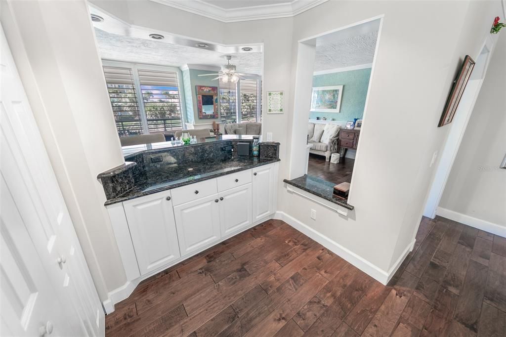 For Sale: $1,119,900 (3 beds, 3 baths, 2337 Square Feet)