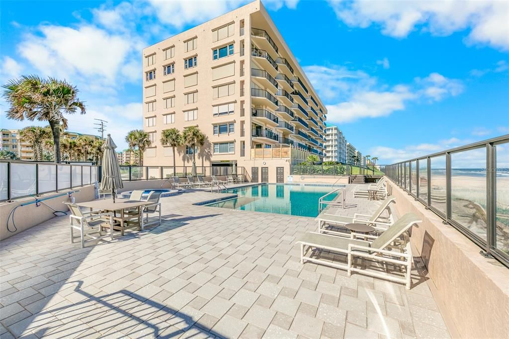 For Sale: $1,119,900 (3 beds, 3 baths, 2337 Square Feet)