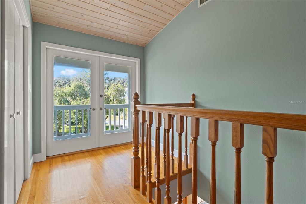 For Sale: $3,600,000 (5 beds, 4 baths, 6040 Square Feet)