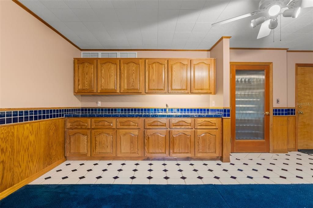 For Sale: $3,600,000 (5 beds, 4 baths, 6040 Square Feet)