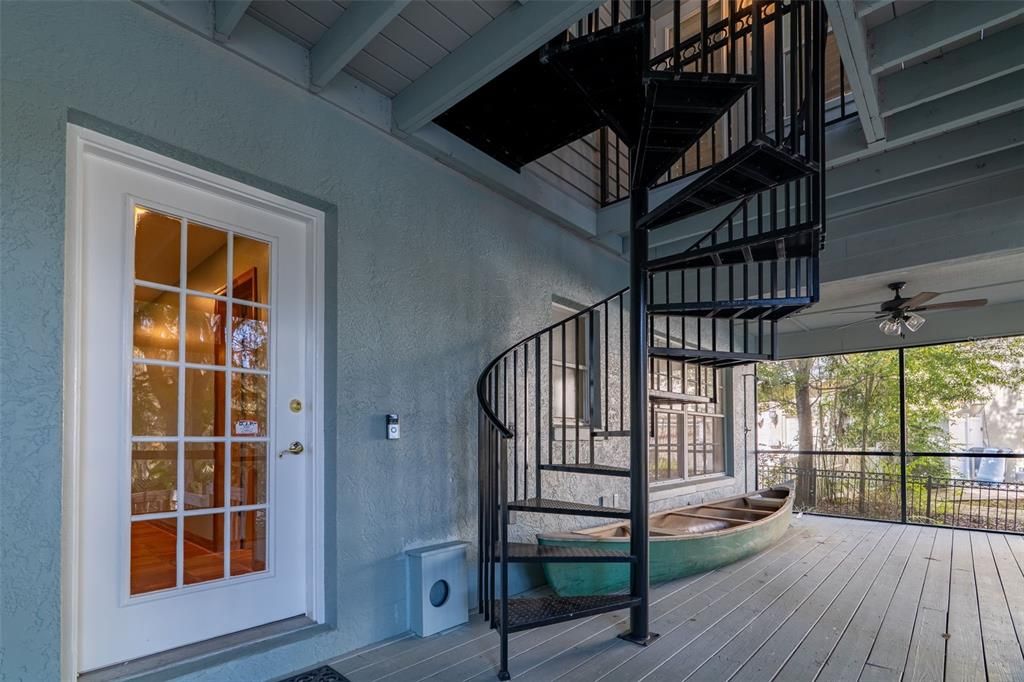 For Sale: $3,600,000 (5 beds, 4 baths, 6040 Square Feet)