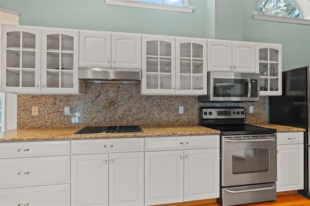 For Sale: $3,600,000 (5 beds, 4 baths, 6040 Square Feet)