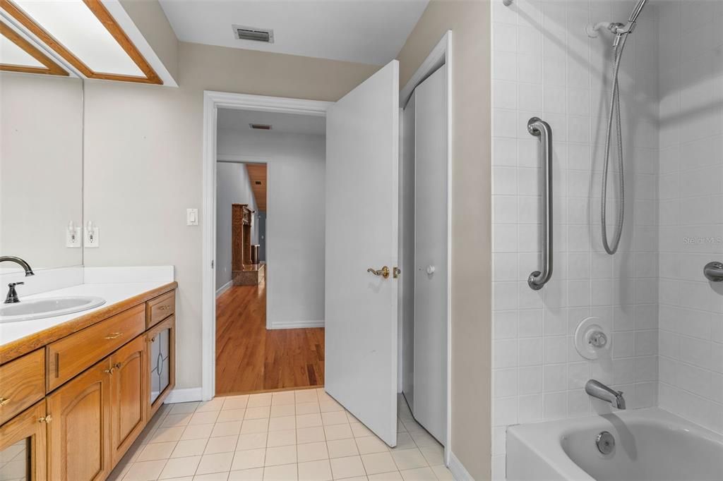 For Sale: $3,600,000 (5 beds, 4 baths, 6040 Square Feet)