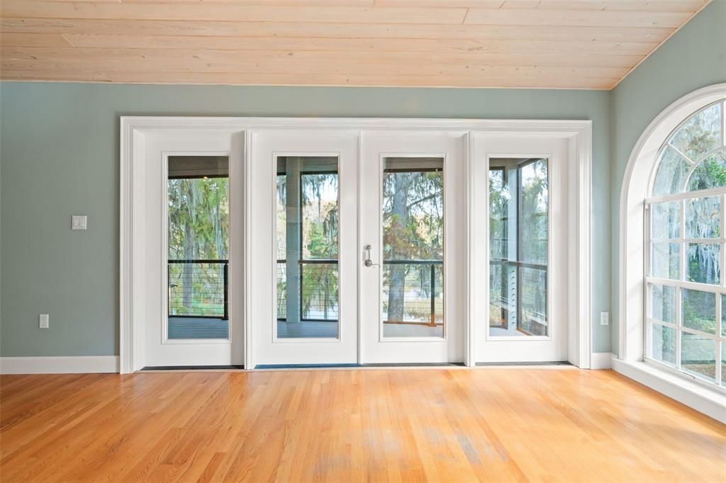 For Sale: $3,600,000 (5 beds, 4 baths, 6040 Square Feet)