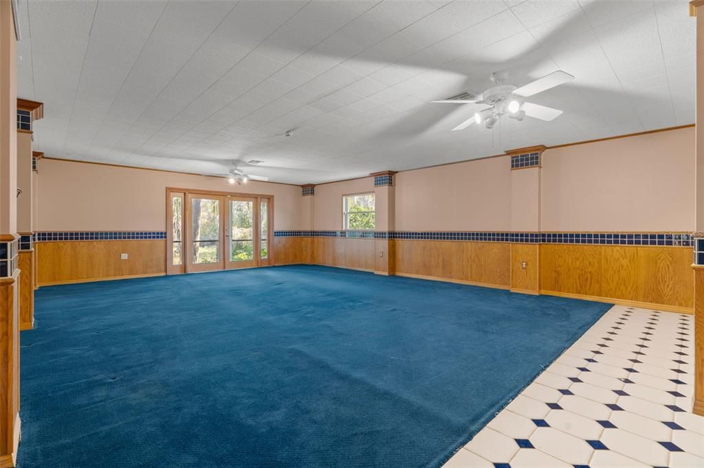 For Sale: $3,600,000 (5 beds, 4 baths, 6040 Square Feet)