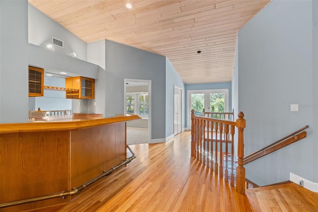 For Sale: $3,600,000 (5 beds, 4 baths, 6040 Square Feet)