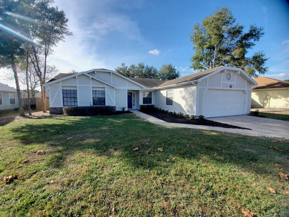 En Renta: $2,375 (4 camas, 2 baños, 1576 Pies cuadrados)