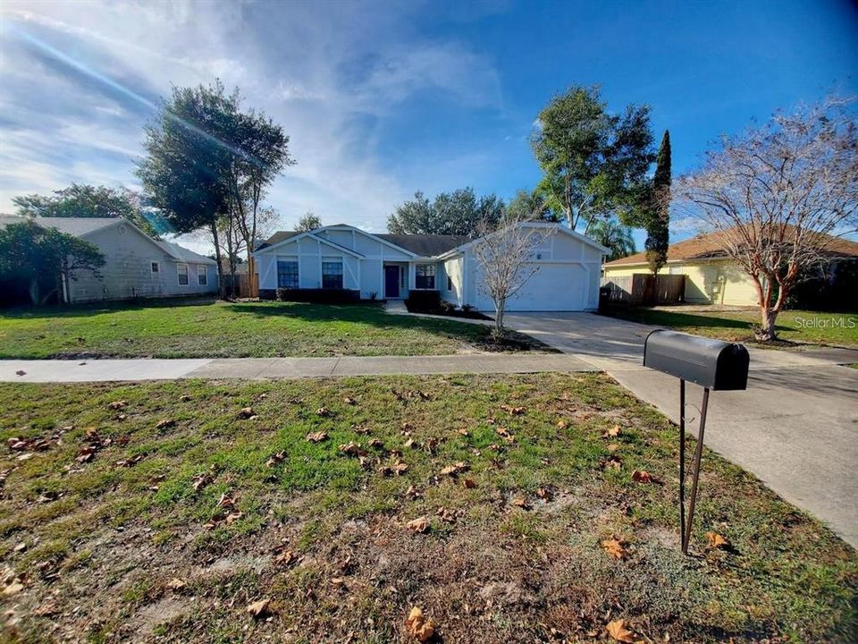 En Renta: $2,375 (4 camas, 2 baños, 1576 Pies cuadrados)