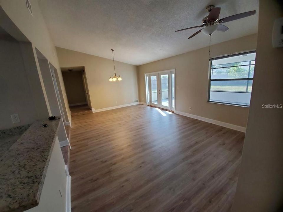 En Renta: $2,375 (4 camas, 2 baños, 1576 Pies cuadrados)