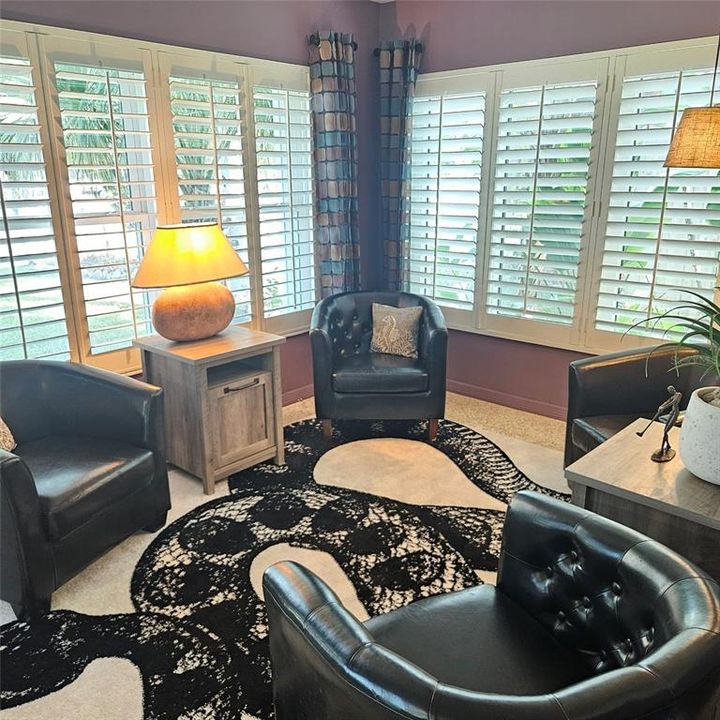 For Sale: $275,000 (2 beds, 2 baths, 1560 Square Feet)