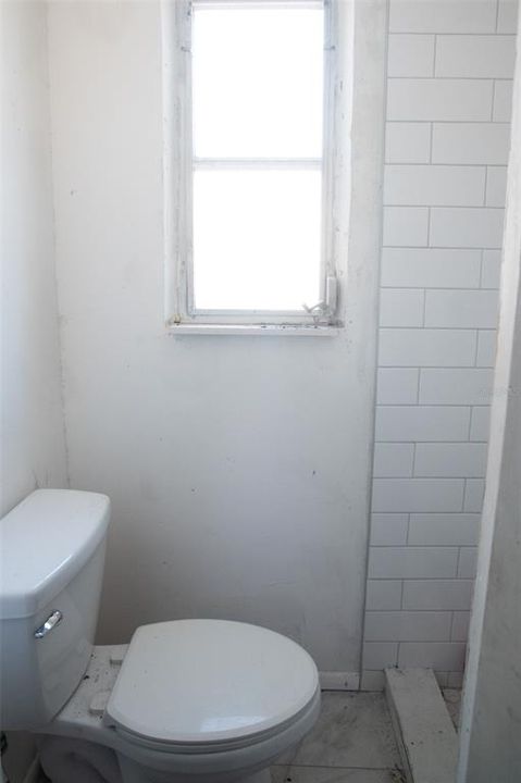 На продажу: $270,000 (3 спален, 1 ванн, 1569 Квадратных фут)