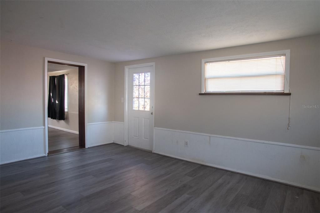 На продажу: $270,000 (3 спален, 1 ванн, 1569 Квадратных фут)