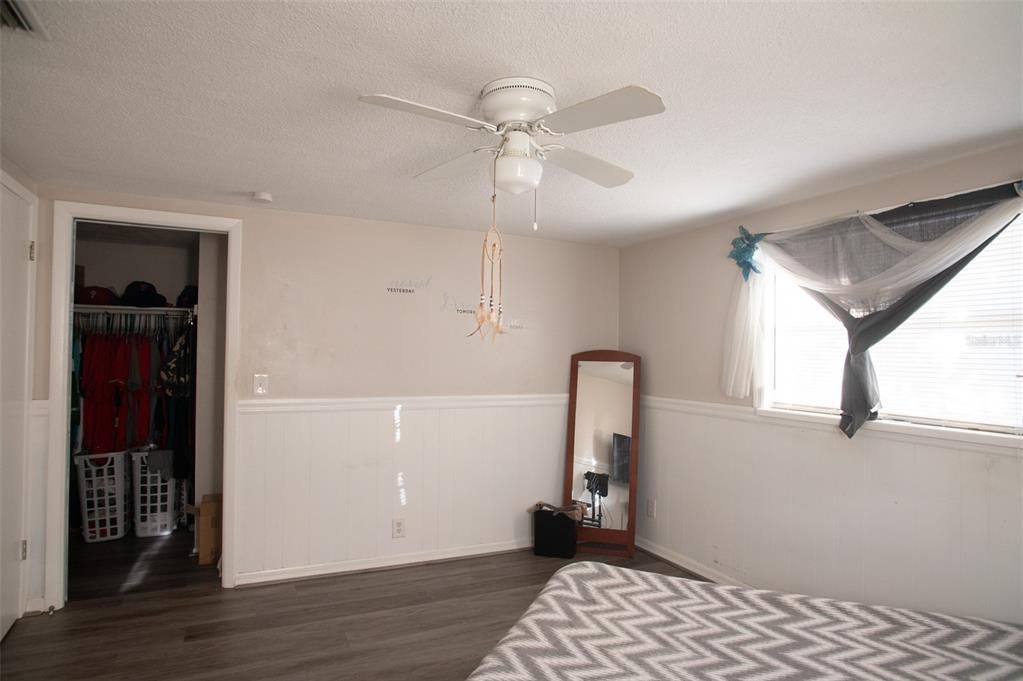 На продажу: $270,000 (3 спален, 1 ванн, 1569 Квадратных фут)