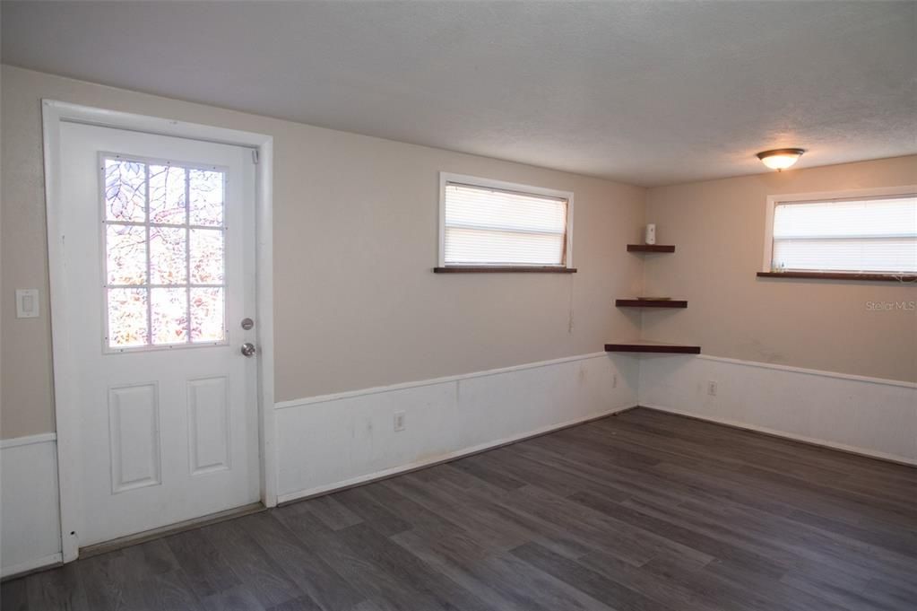 На продажу: $270,000 (3 спален, 1 ванн, 1569 Квадратных фут)