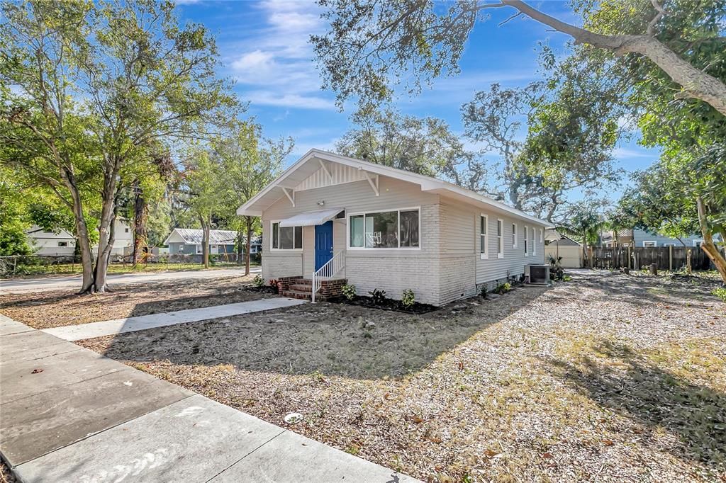 For Sale: $299,500 (3 beds, 2 baths, 1460 Square Feet)