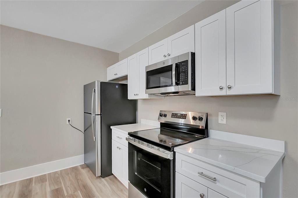 For Sale: $299,500 (3 beds, 2 baths, 1460 Square Feet)