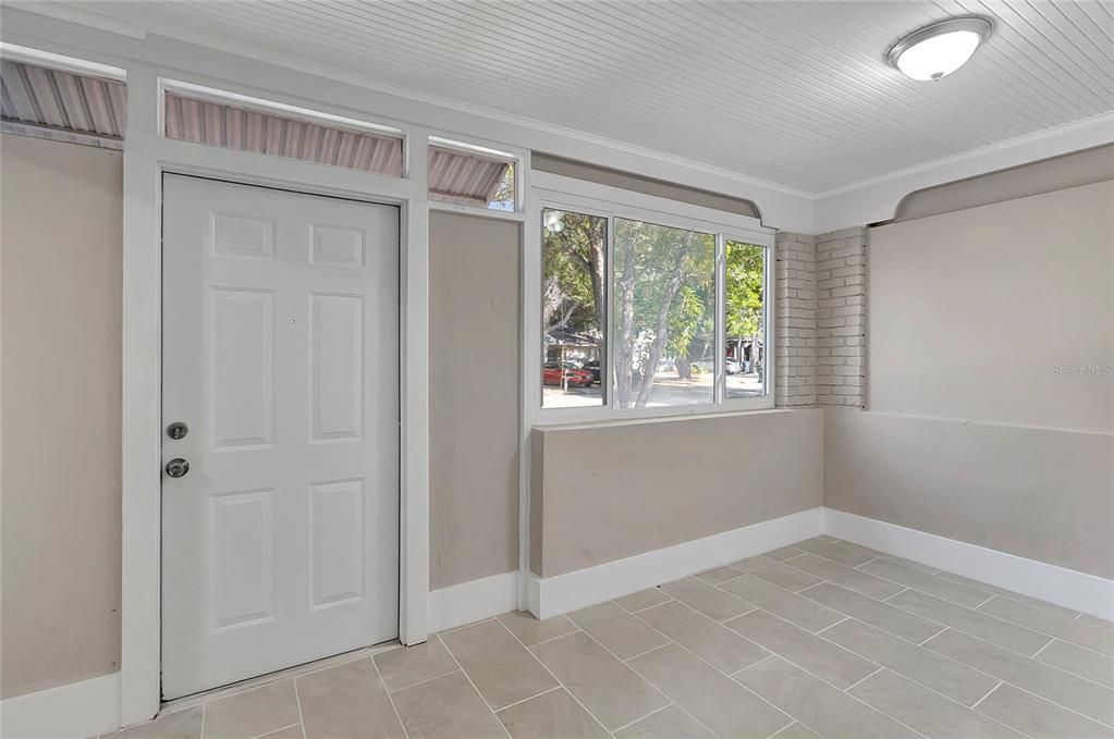 For Sale: $299,500 (3 beds, 2 baths, 1460 Square Feet)