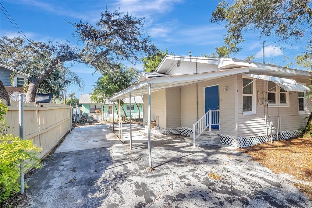 For Sale: $299,500 (3 beds, 2 baths, 1460 Square Feet)