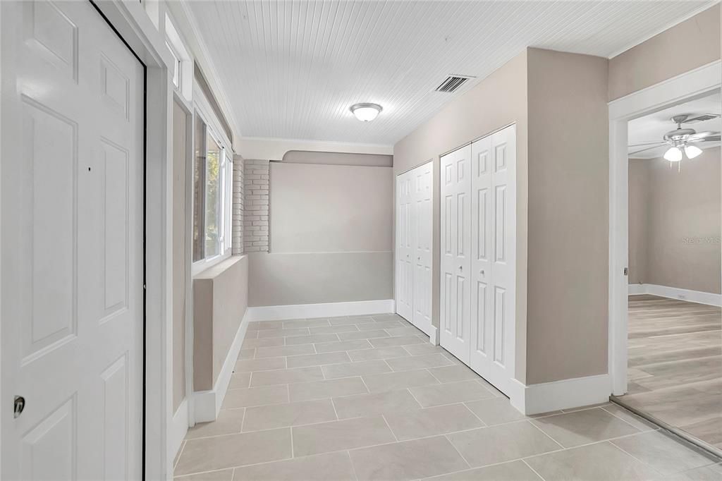 For Sale: $299,500 (3 beds, 2 baths, 1460 Square Feet)