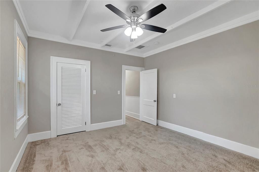 For Sale: $299,500 (3 beds, 2 baths, 1460 Square Feet)