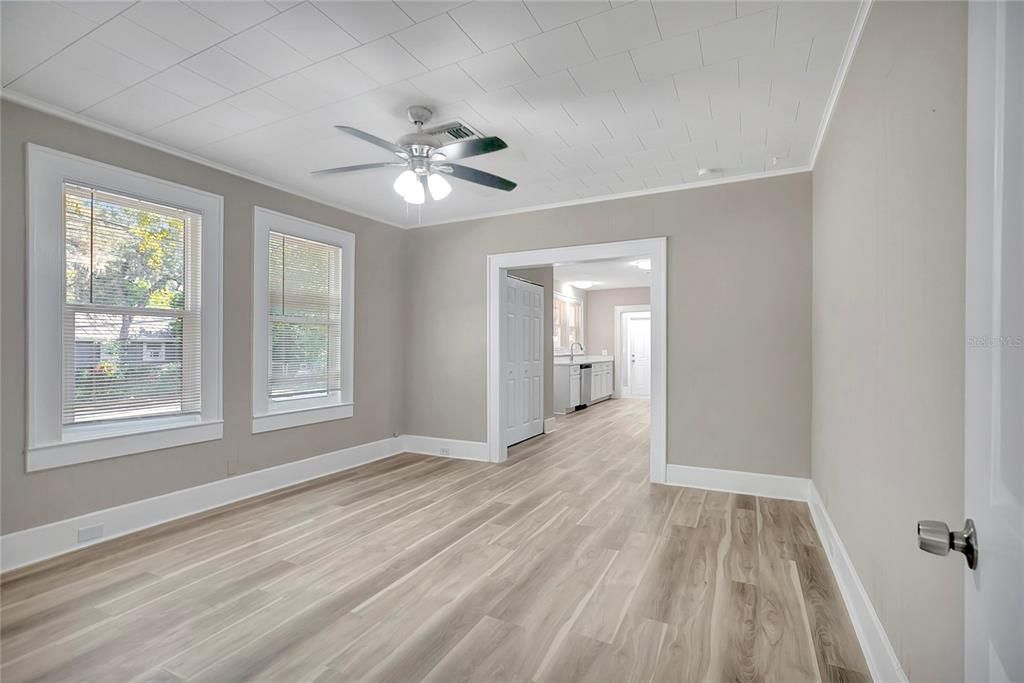 For Sale: $299,500 (3 beds, 2 baths, 1460 Square Feet)