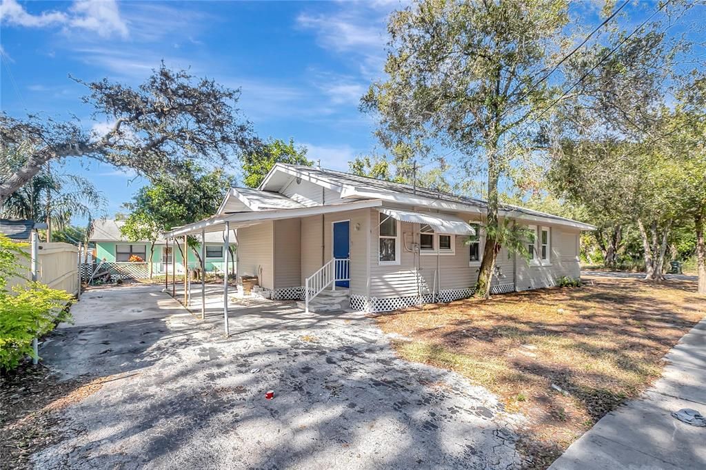 For Sale: $299,500 (3 beds, 2 baths, 1460 Square Feet)