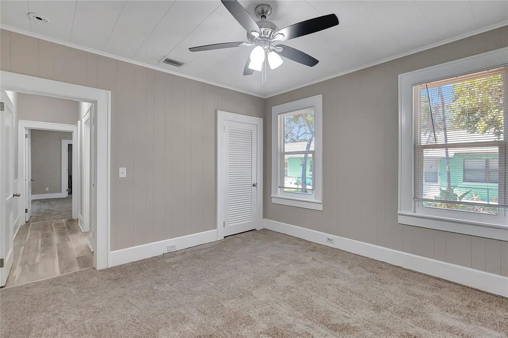 For Sale: $299,500 (3 beds, 2 baths, 1460 Square Feet)