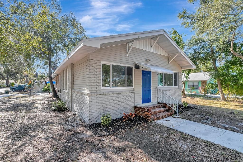 For Sale: $299,500 (3 beds, 2 baths, 1460 Square Feet)