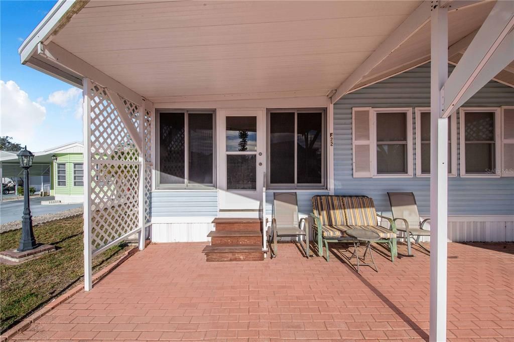 For Sale: $120,000 (2 beds, 2 baths, 546 Square Feet)